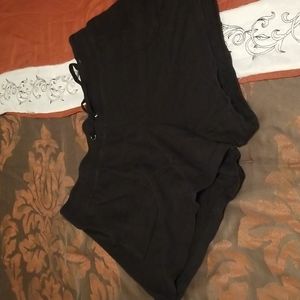 Women's black drawstring  shorts with side pockets